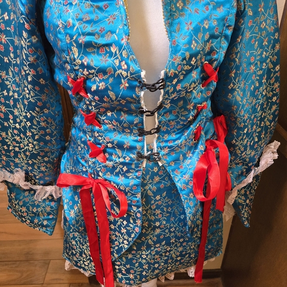 Costume One Of A Kind - Picture 1 of 14